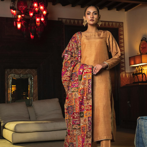 Embroidered shawl with raw silk suit